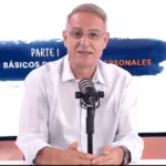 Pablo Gil presentando el módulo de ahorro e inversión de su curso de educación financiera